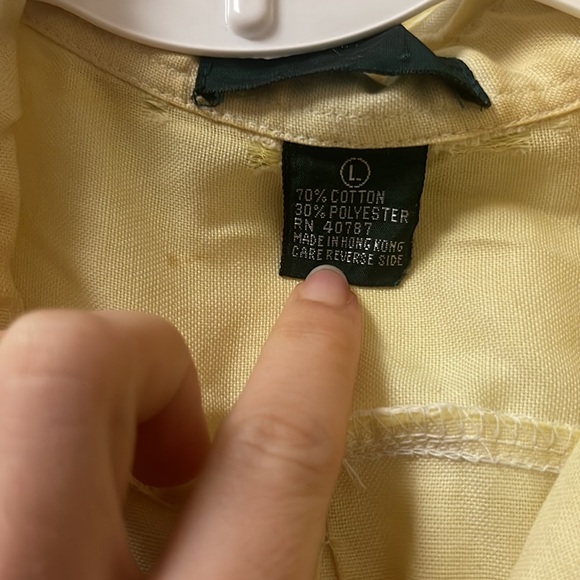 Yellow button top - Picture 4 of 6